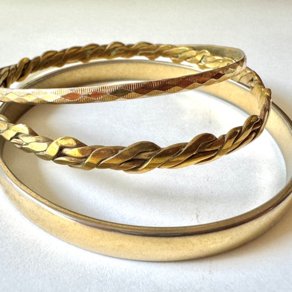 Brassy Bracelet Trio, 3 bangles - Picture 6 of 7
